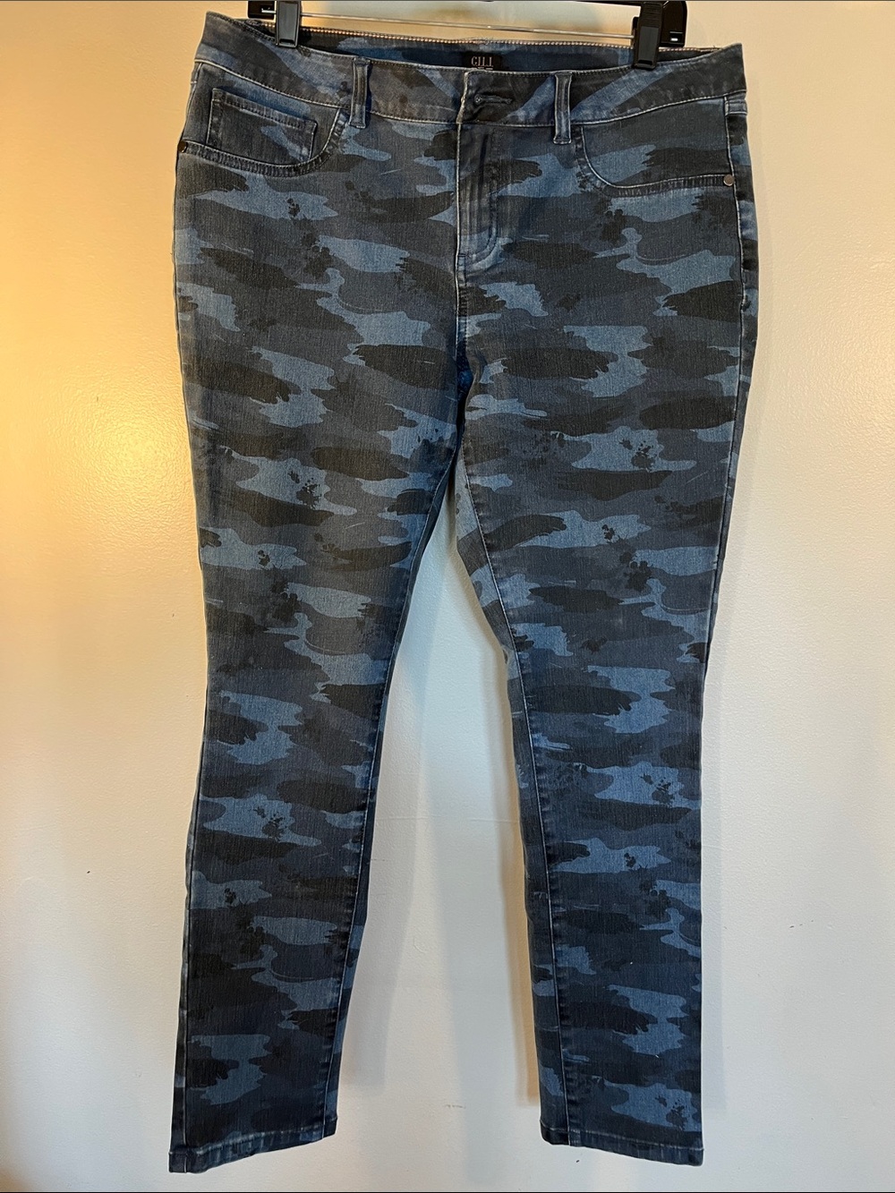 G.I.L.I. Blue & Black Camo Skinny Jeans